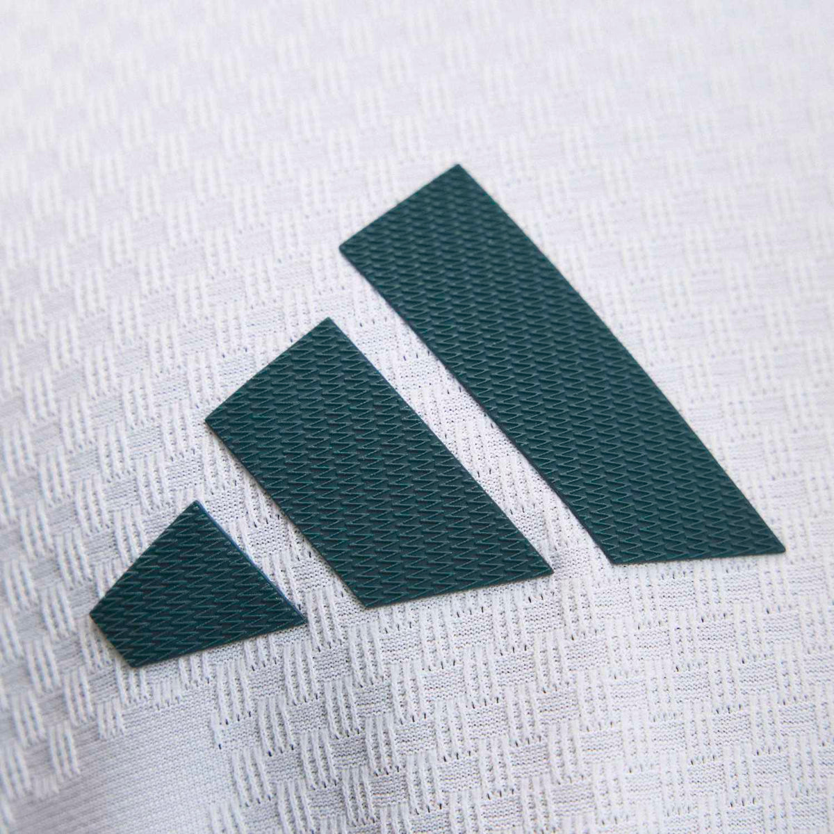 Camiseta Authentic Hombre Primera Equipación Blanca 26/27