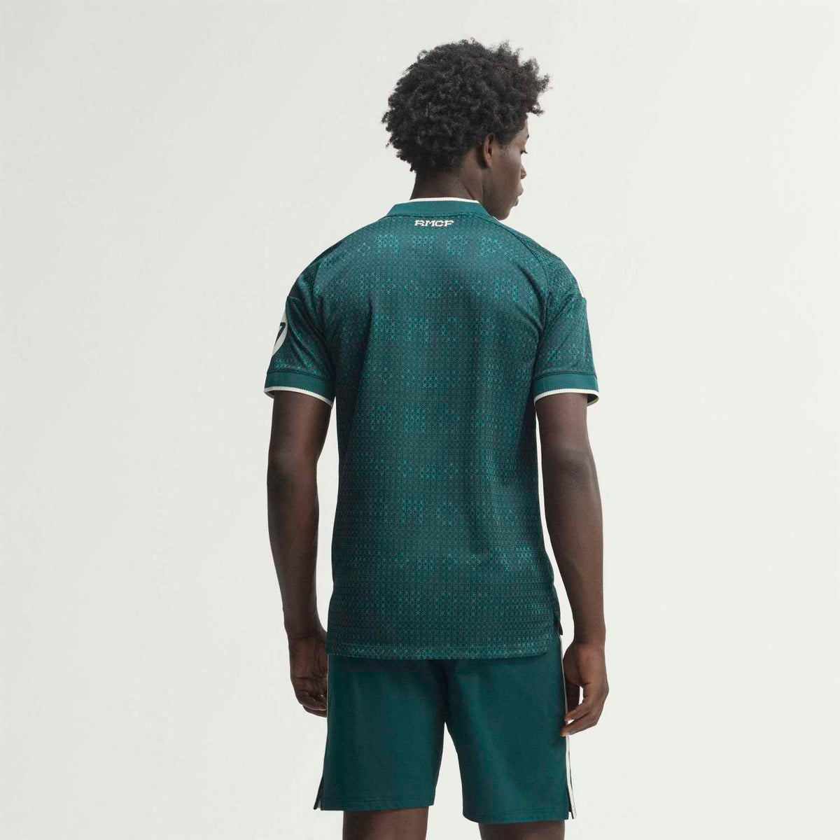 Camiseta Authentic Hombre Segunda Equipación Verde 26/27